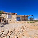 Luxury Stone House In A Nature Park بيت للعطل *