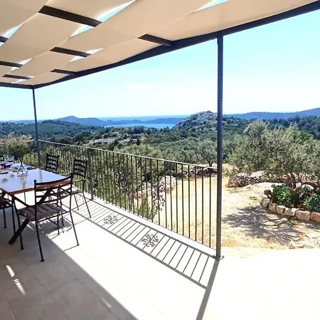 Holiday home Luxury Stone House In A Nature Park