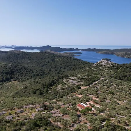 Luxury Stone House In A Nature Park Nyaraló Sali