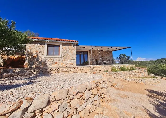 Luxury Stone House In A Nature Park Nyaraló *