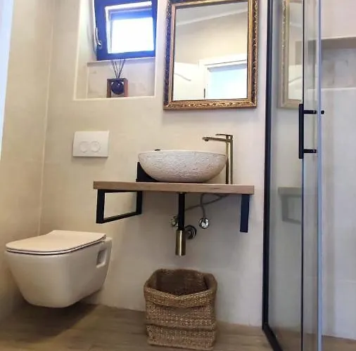 Luxury Stone House In A Nature Park Nyaraló