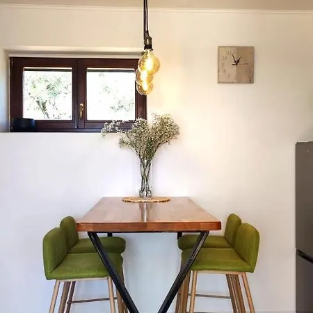 Casa vacanze Luxury Stone House In A Nature Park